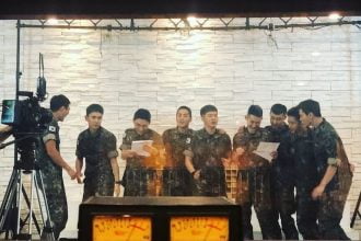 idolos kpop graban cancion ejercito